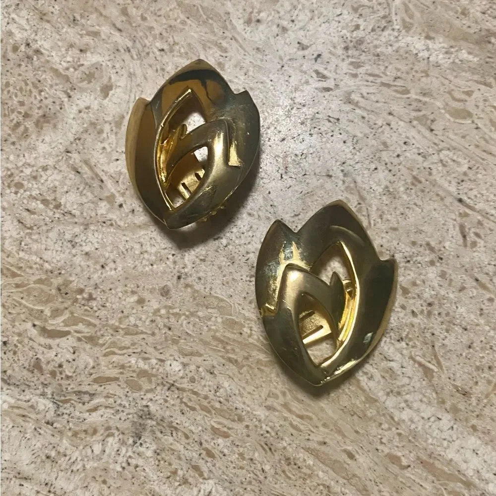 Vintage Geo Shaped Shield Earrings